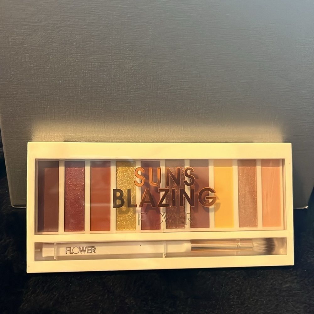 Flower by Drew BarryMore Shimmer & Shade Suns Blazing Eyeshadow Pallet.